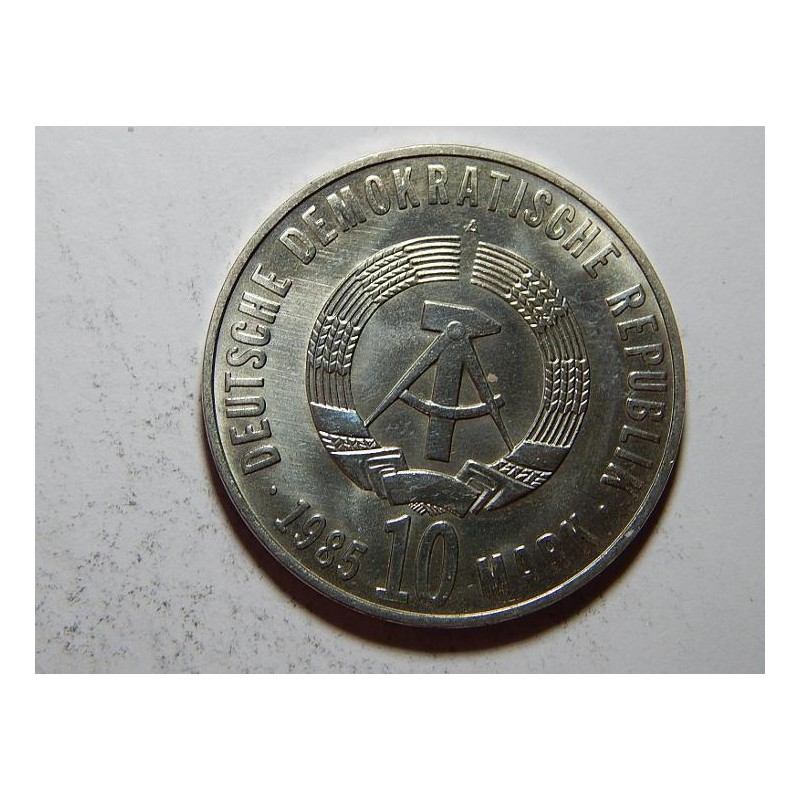 Německo DDR 10 Mark 1985 A 40 Jahre Faschismus UNC č36470 Německo DDR 10 Mark 1985 A 40 Jahre Faschismus UNC č36470