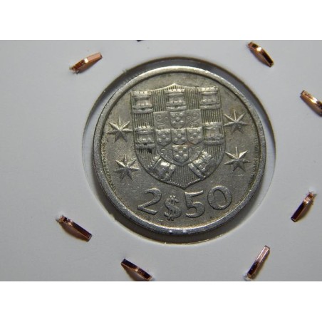 Portugalsko 2 ½ Escudos 1983 XF č00334