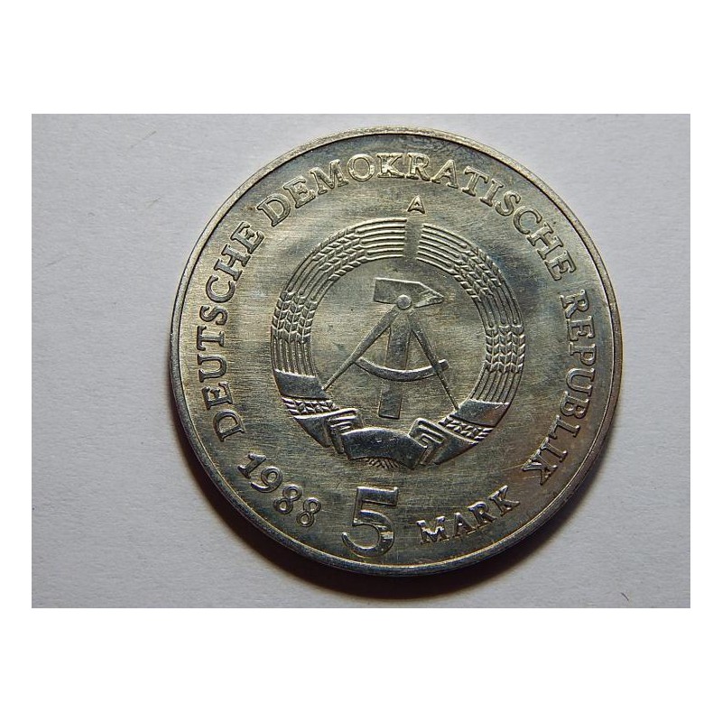 Německo DDR 5 Mark 1988 Brandeburger Tor RRR UNC č25571 Německo DDR 5 Mark 1988 Brandeburger Tor RRR UNC č25571