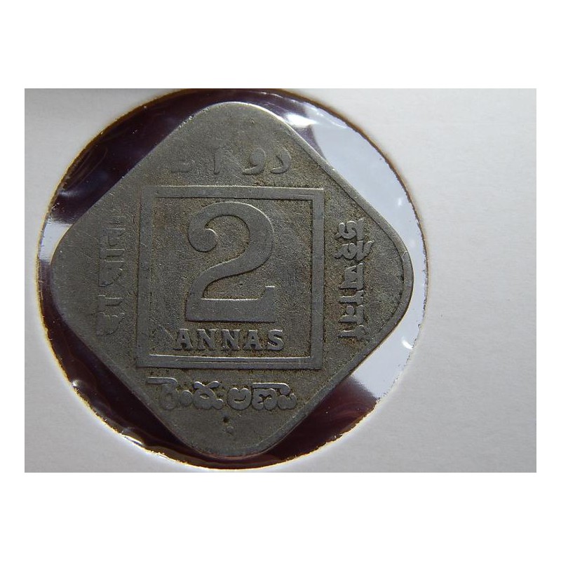 India 2 Annas 1925 tečka Bombay F-VF č00514 India 2 Annas 1925 tečka Bombay F-VF č00514