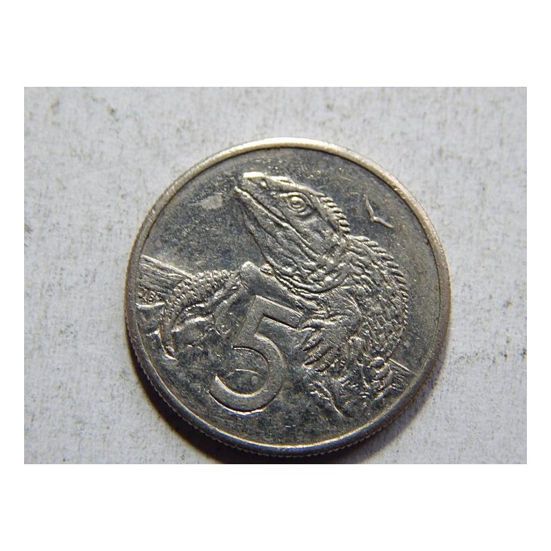 Nový Zealand 5 Cents 1987 XF č36996 Nový Zealand 5 Cents 1987 XF č36996