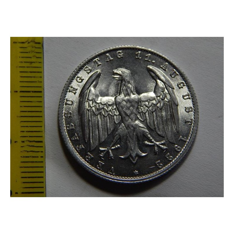 Německo Výmarsko 3 Mark 1922 J UNC č37851 Německo Výmarsko 3 Mark 1922 J UNC č37851
