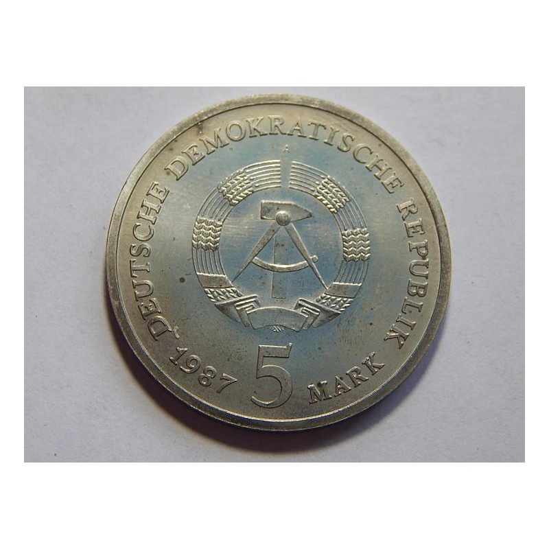 Německo DDR 5 Mark 1987 A Rotes Rathaus UNC č32097 Německo DDR 5 Mark 1987 A Rotes Rathaus UNC č32097
