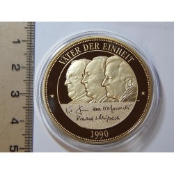 Německo pozlacená medaile Vater der Einheit 1990 PROOF čŠU022