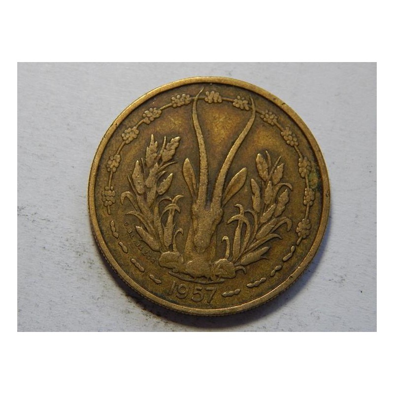Togo 25 Francs 1957 XF č44365 Togo 25 Francs 1957 XF č44365