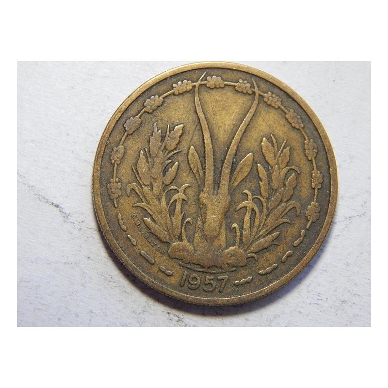 Togo 25 Francs 1957 XF č44413 Togo 25 Francs 1957 XF č44413