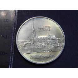 Německo DDR 5 Mark 1989 A kostel Panny Marie (Marienkirche) BU č21639