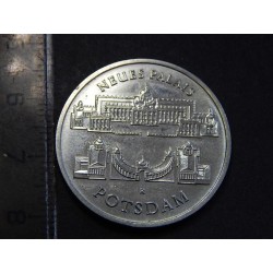 Německo DDR 5 Mark 1986 A Nový palác (Neues Palais) BU č21641