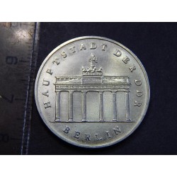 Německo DDR 5 Mark 1987 A Braniborská brána v Berlíně BU č21621